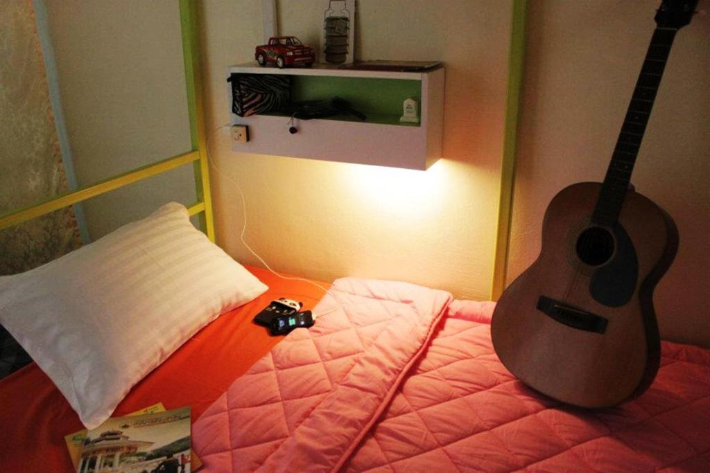 Tid Tarad Hostel هوا هين الغرفة الصورة