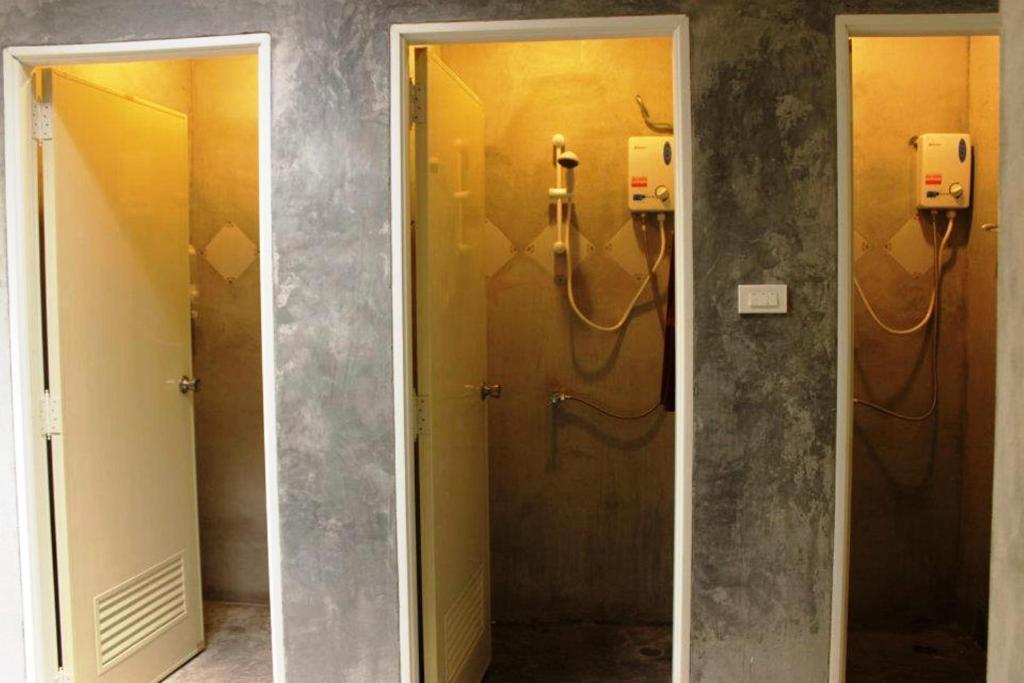 Tid Tarad Hostel هوا هين الغرفة الصورة